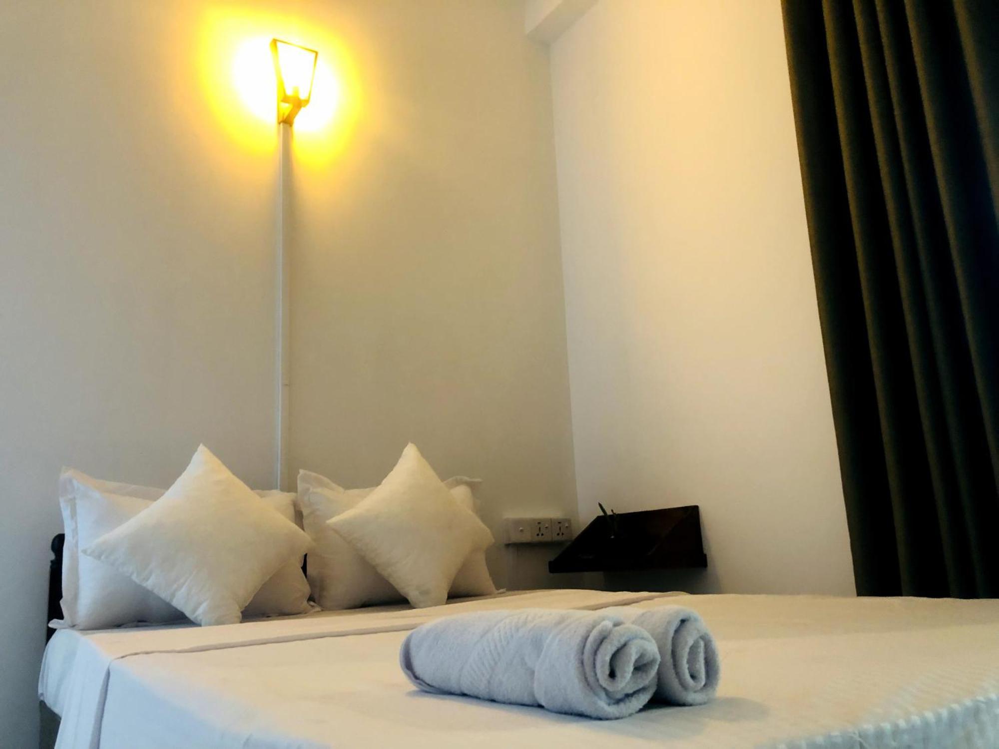Jaya Villa - Near Airport Negombo Exterior photo